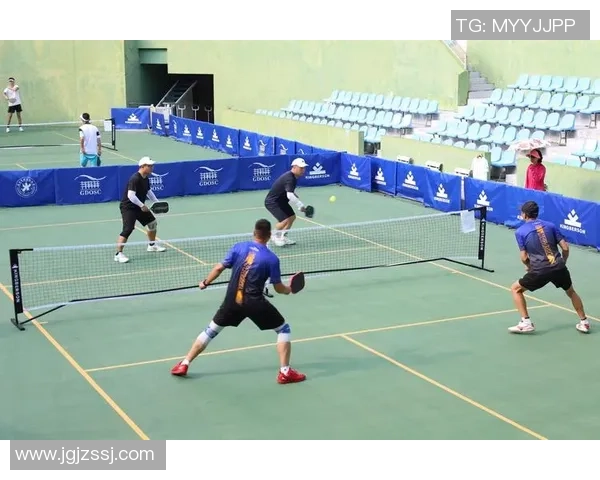 广州网球队技术探讨：提升网球水平的关键因素与训练方法分析