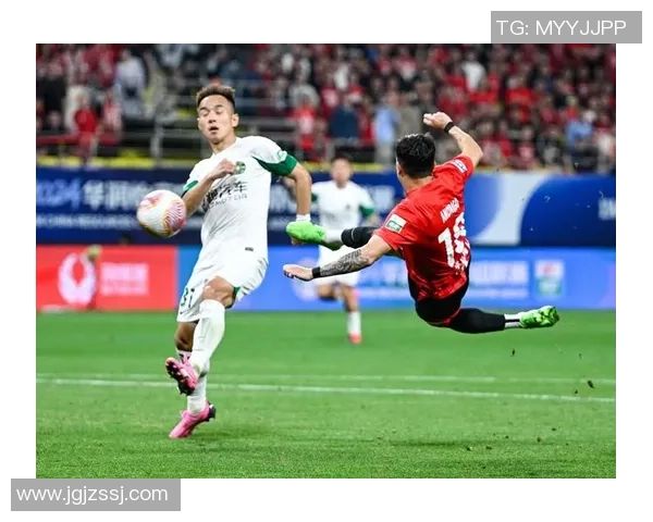 成都足球队在世锦赛积分榜上以67分稳居第一名展现强劲实力 成都足球队在世锦赛积分榜上以67分稳居第一名展现强劲实力